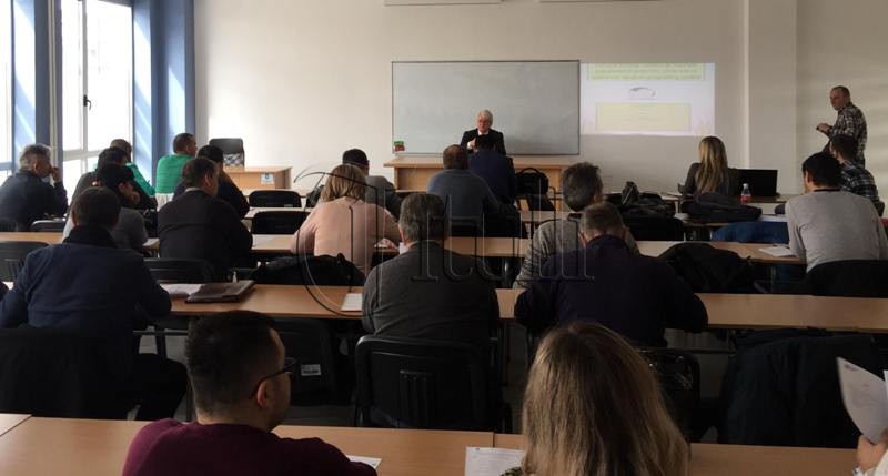 Mbahet seminar për zhvillim të bujqësisë në Bujanoc, pjesëmarrje e zbehtë