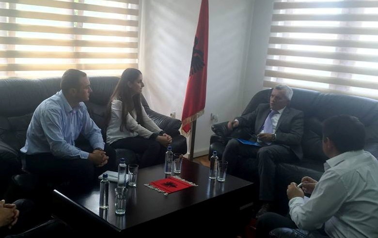 Problemet e luginasve paraqiten në Ambasadën e Republikës së Shqipërisë