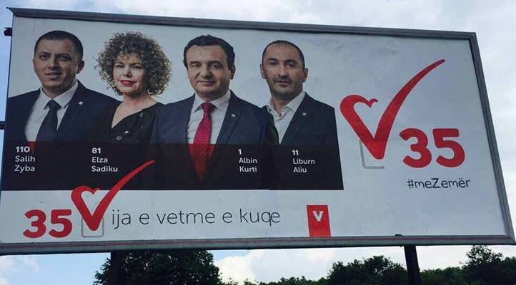 Beogradi toleron posterët e Vetëvendosjes brenda Serbisë