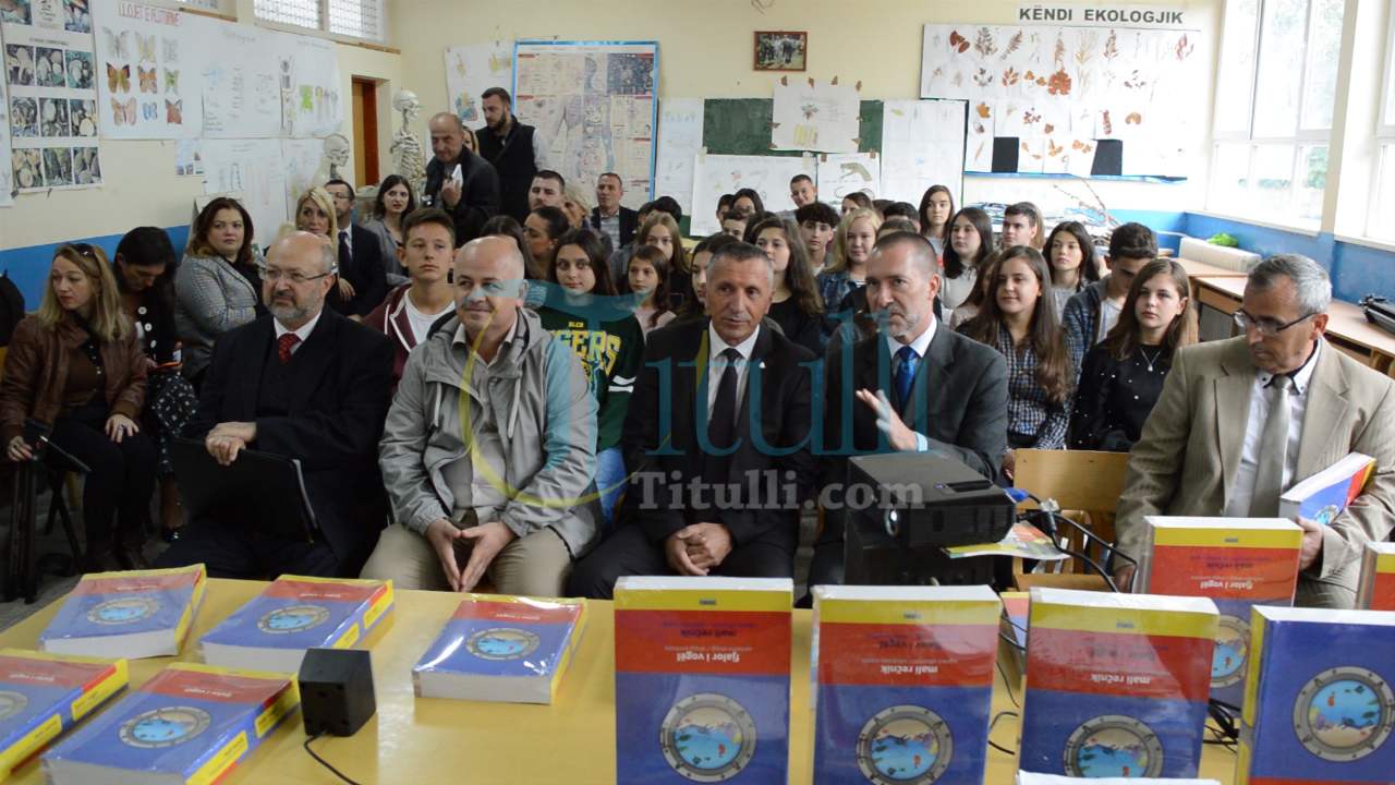 Zanier prezantoi fjalorin shqip-serbisht për shkollat shqipe në Luginë të Preshevës (video)