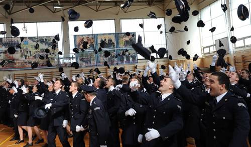 Ftohen të rinjtë në Bujanoc e Preshevë të njoftohen me konkursin e ri të policisë