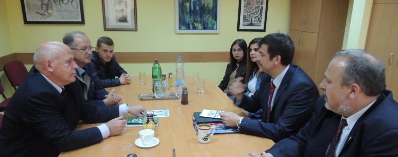 Beqiri takohet me Korhecz, diskutohet ligji për këshillat kombëtare