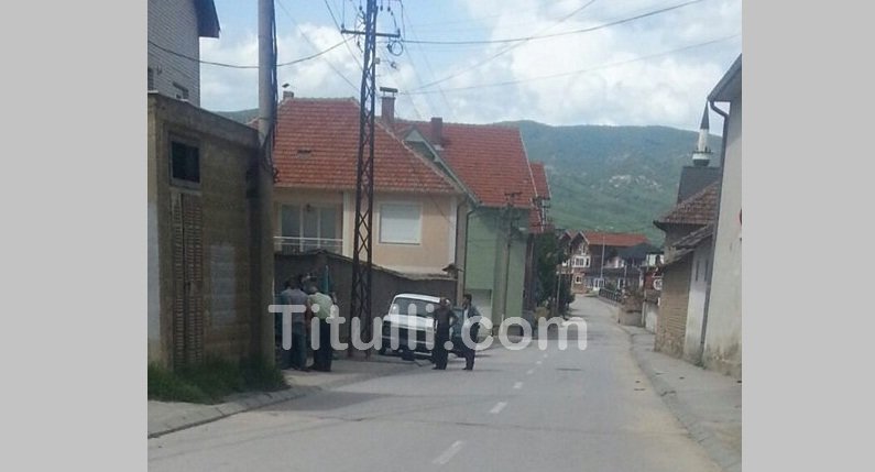 Tërnoc: 21 vjeçari sulmohet me armë zjarri (foto)